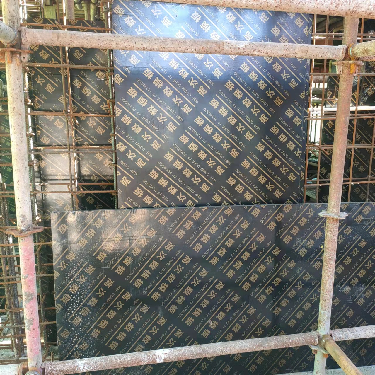 建筑模板如何除湿，建筑覆膜板有哪些干燥知识